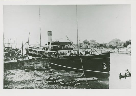 Canadian Government Ship Montmagny