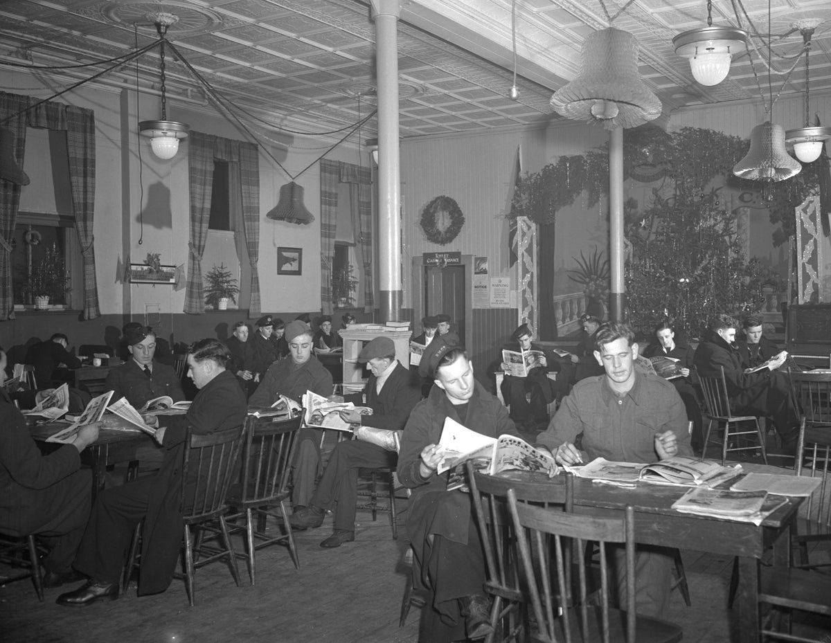 Knights of Columbus Hut for service personnel, Barrington Street, Halifax