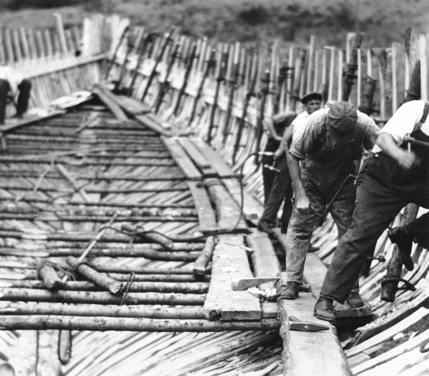 "Building Bluenose, Smith & Rhuland's shipyard, Lunenburg, NS, 1920"