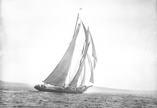 Grand Bank fishing schooner Bluenose