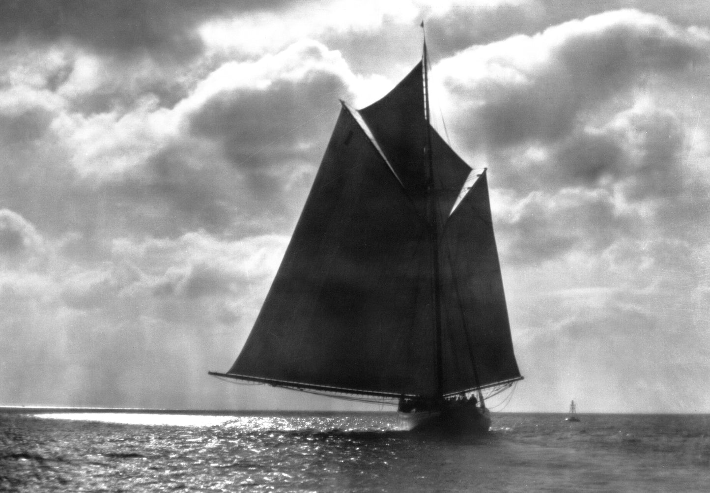 Grand Bank fishing schooner Bluenose