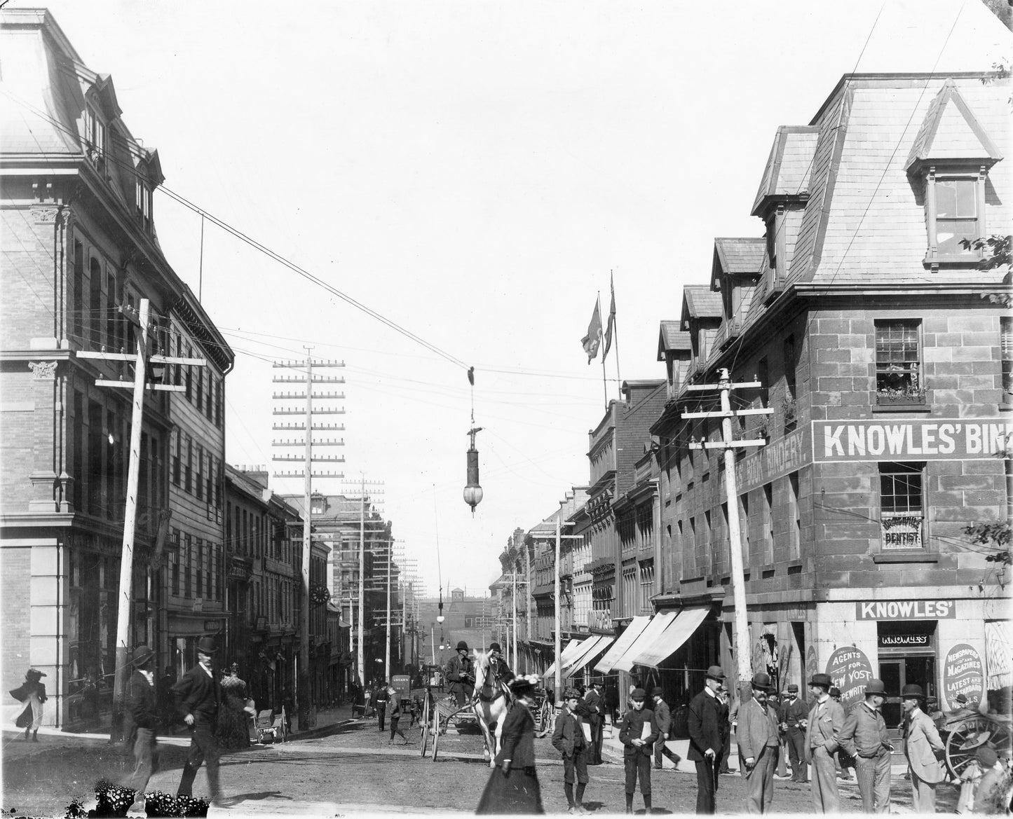 Looking north on Granville St at intersection of George St.