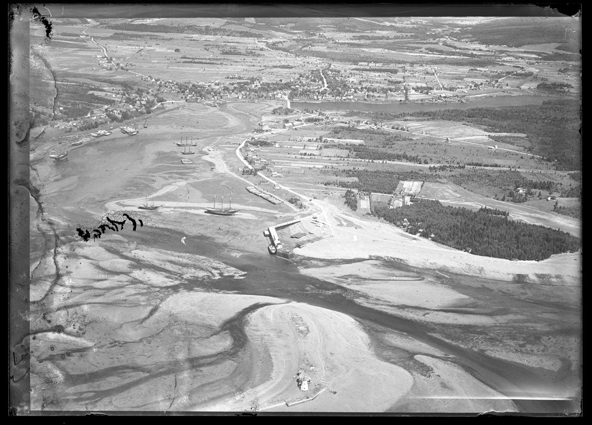 Aerial Photograph of Harbour Tide Out, Parrsboro, Nova Scotia