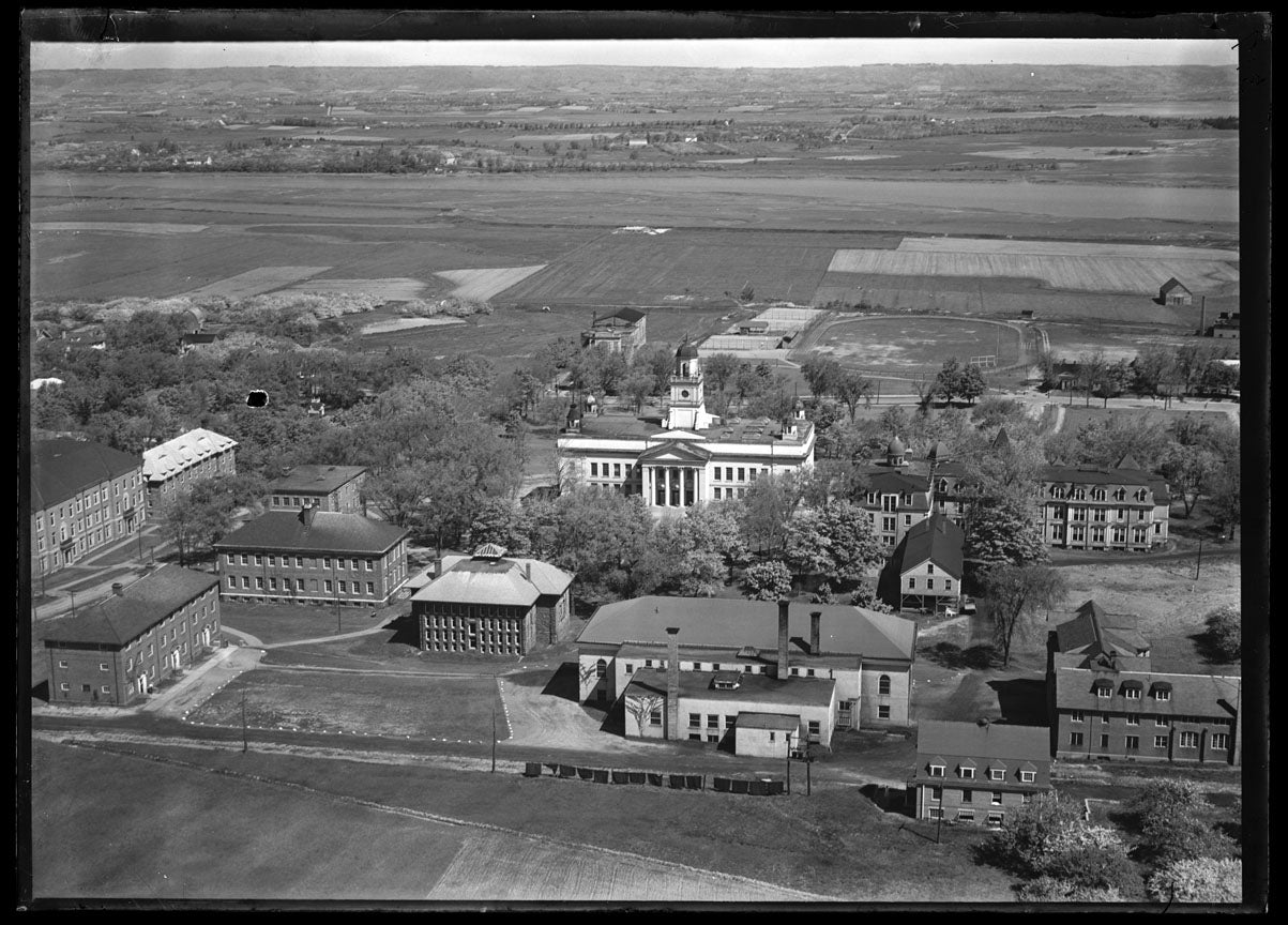Aerial Photograph of Acadia Campus to Starr's Point, Wolfville, Nova Scotia