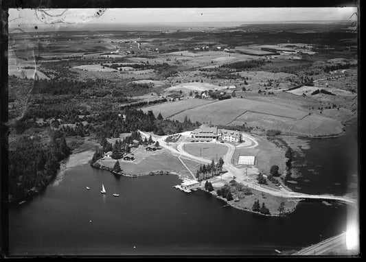 Aerial Photograph of Lakeside Inn, Yarmouth, Nova Scotia